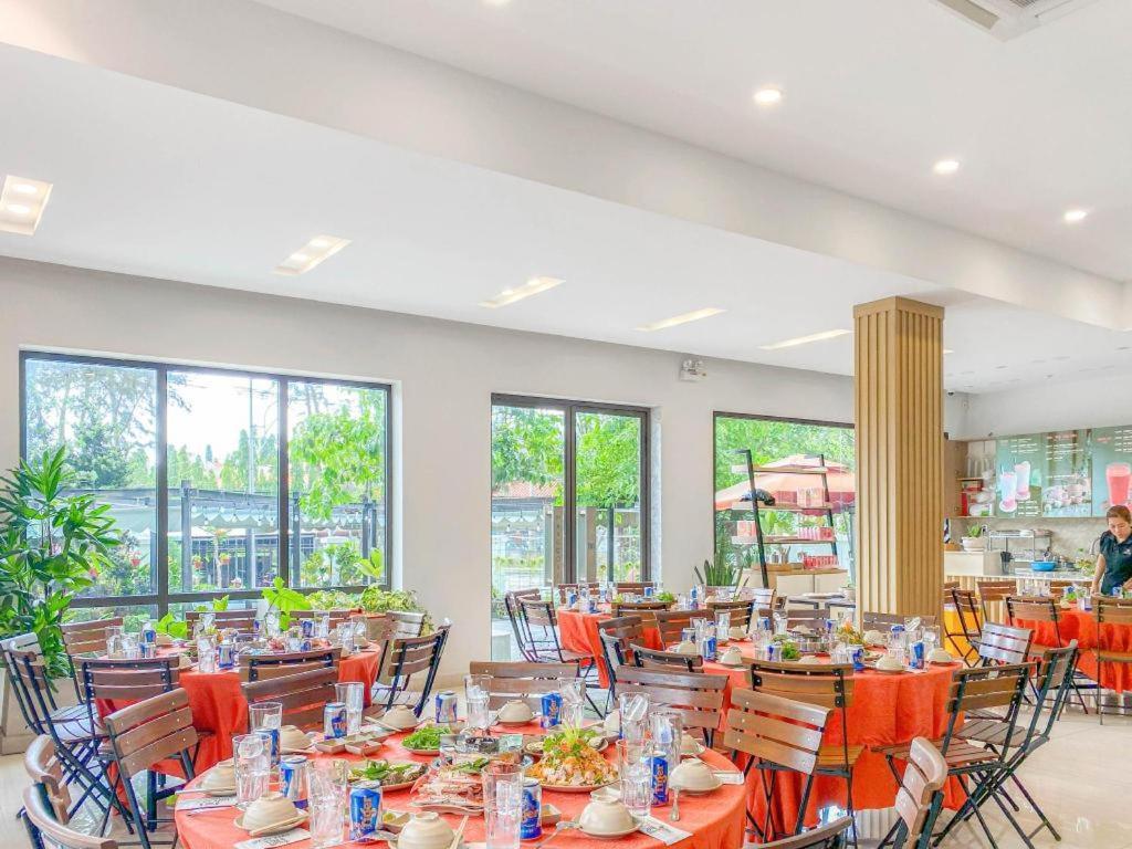 Mangrove Hotel Cần Giờ Buitenkant foto